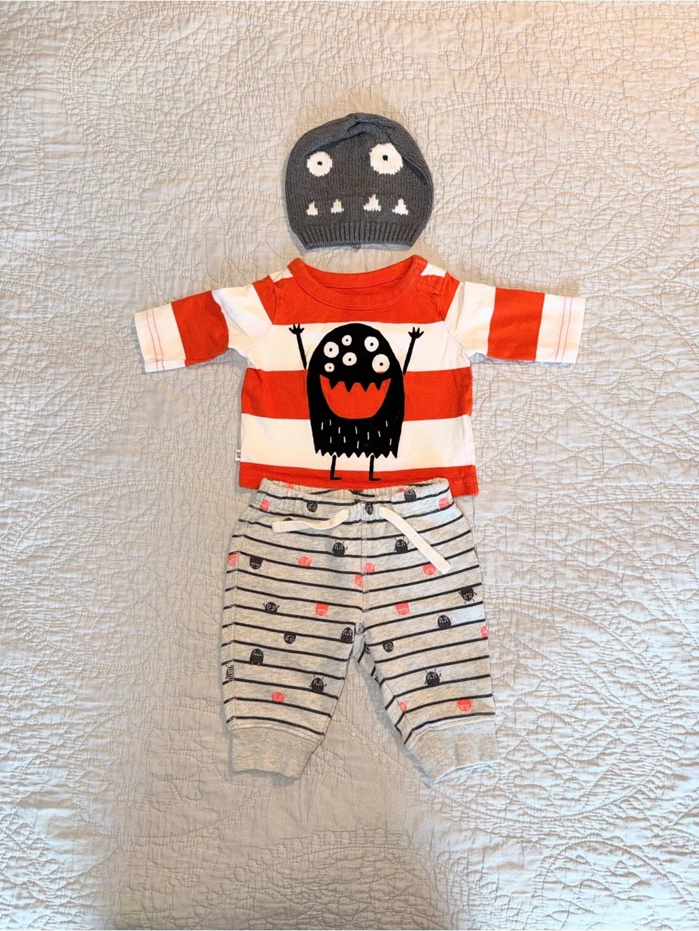 Baby Gap Baby Boy 0-3 Months Monster Outfit with Matching Hat